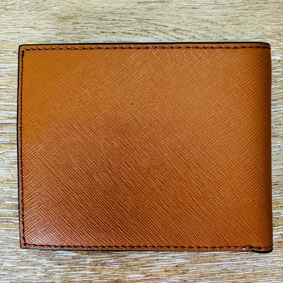 Michael Kors Men’s Slim Wallet - Brown Camel with Black Interior - Picture 2 of 9